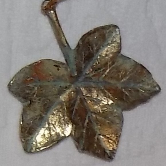 1980's Rustic Gold Mini Maple Leaf Holiday Ornaments by Boston International - Picture 3 of 13